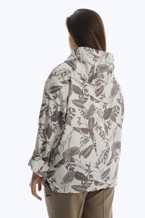 ветровка с капюшоном по цене 5080 руб вид справа