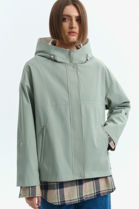 ветровка с капюшоном от бренда снежная королева вид слева