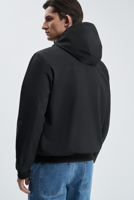 ветровка с капюшоном по цене 5210 руб вид справа