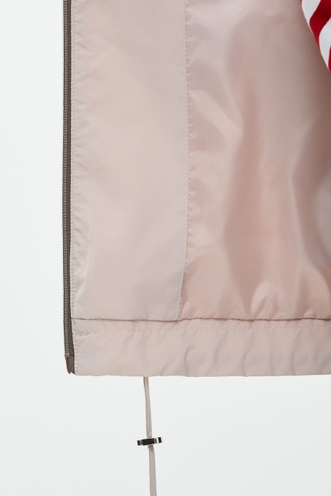 ветровка с капюшоном из россии вид сбоку