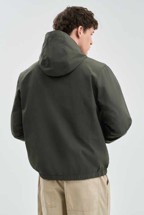 ветровка с капюшоном по цене 3980 руб вид справа