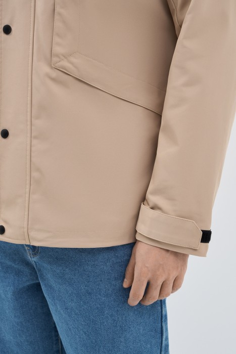 ветровка с капюшоном из россии вид сбоку