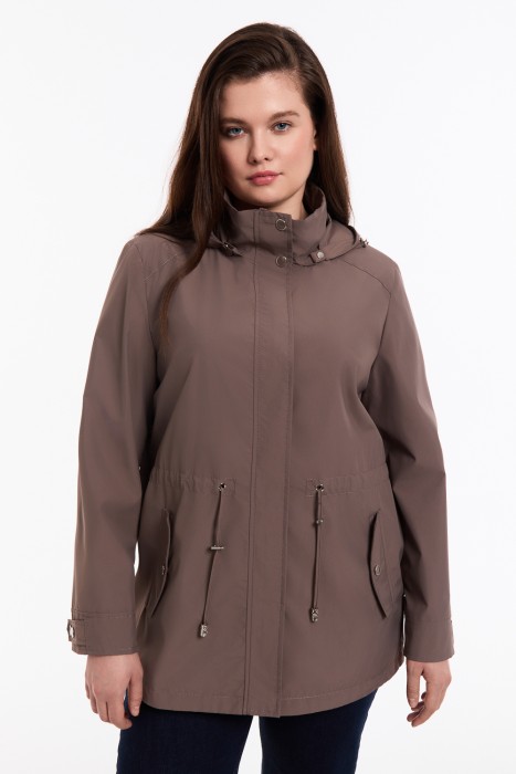 ветровка с капюшоном от бренда снежная королева вид слева