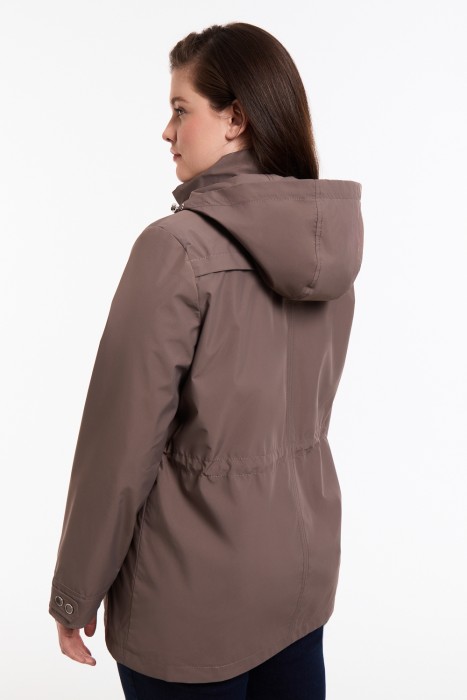 ветровка с капюшоном по цене 4980 руб вид справа