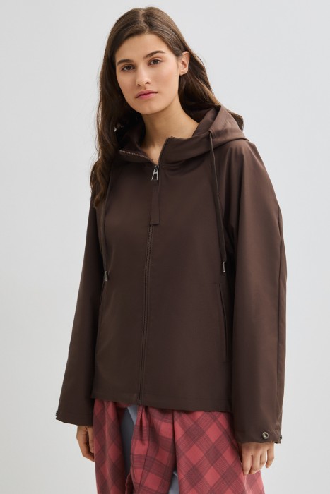 ветровка с капюшоном от бренда снежная королева вид слева