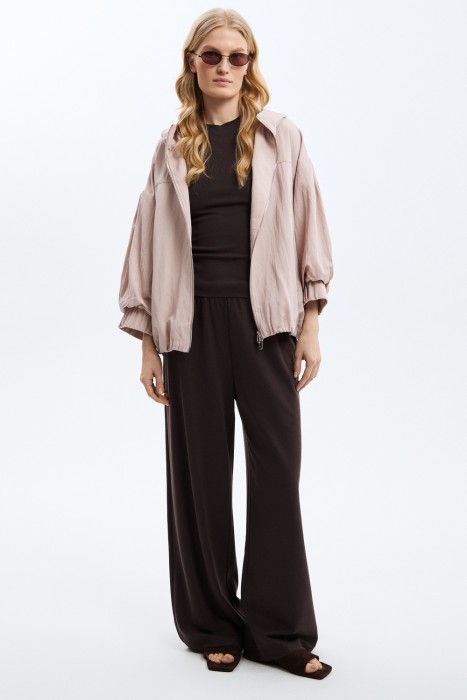 ветровка с капюшоном от бренда снежная королева вид слева