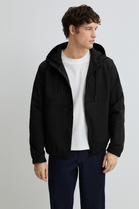 ветровка с капюшоном от бренда снежная королева вид слева