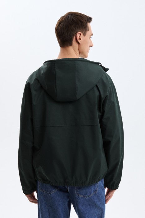 ветровка с капюшоном по цене 4210 руб вид справа