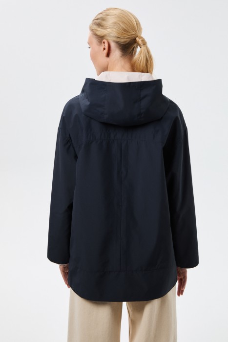 ветровка с капюшоном по цене 5360 руб вид справа