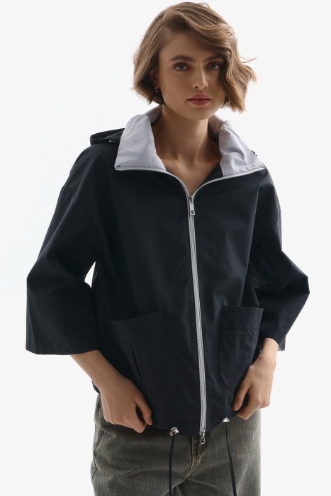 ветровка с капюшоном от бренда снежная королева вид слева