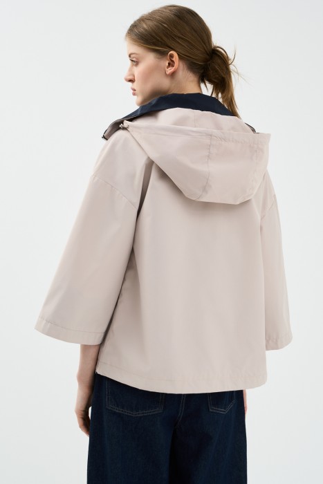 ветровка с капюшоном по цене 2370 руб вид справа