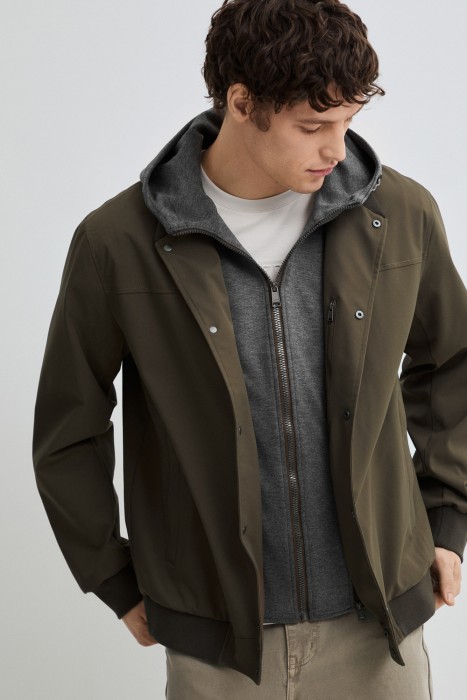 ветровка со съемным капюшоном из россии вид сбоку