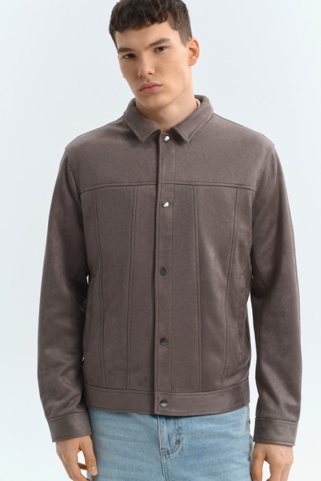 ветровка от бренда снежная королева вид слева