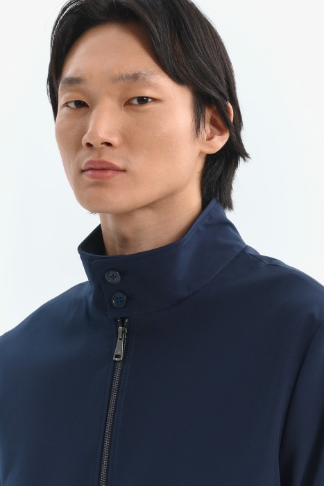 ветровка из россии вид сбоку