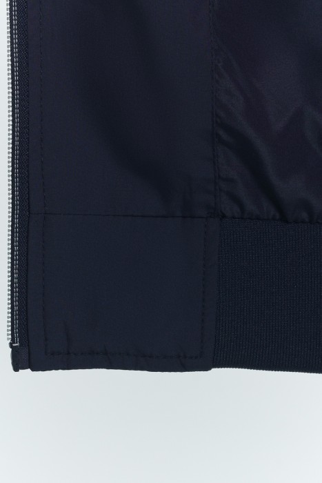 ветровка из россии вид сбоку