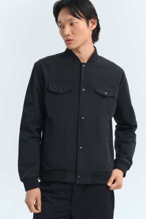 ветровка по цене 3250 руб вид справа