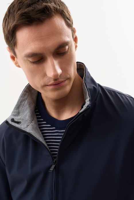 ветровка из россии вид сбоку