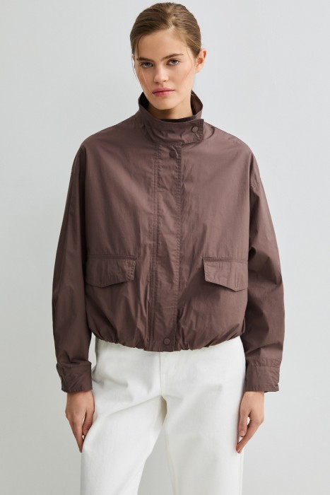 ветровка от бренда снежная королева вид слева