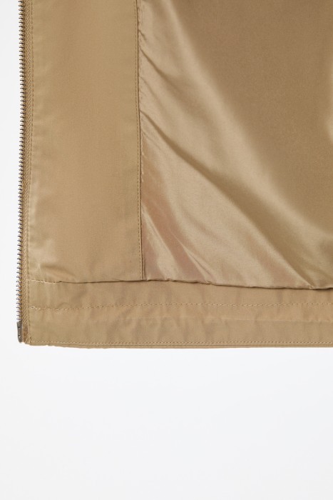 ветровка по цене 6130 руб вид справа