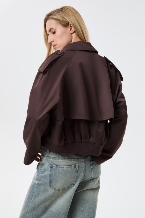 ветровка по цене 6900 руб вид справа