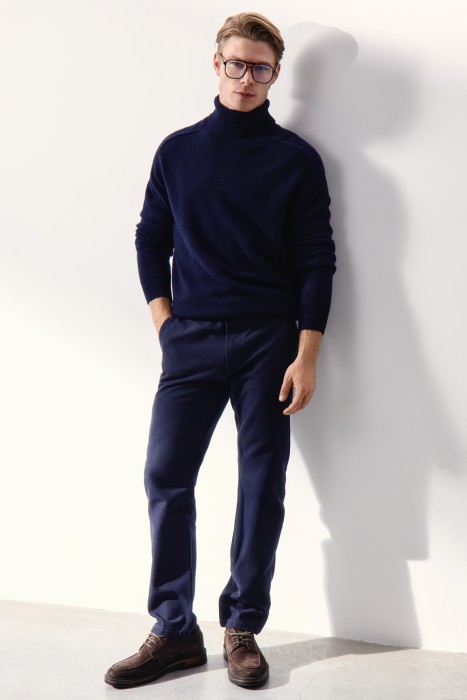 водолазка из шерсти от бренда снежная королева вид слева