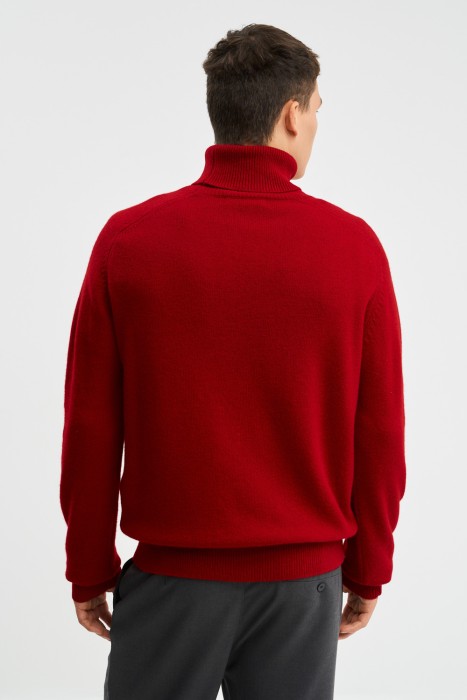 водолазка из шерсти по цене 2580 руб вид справа