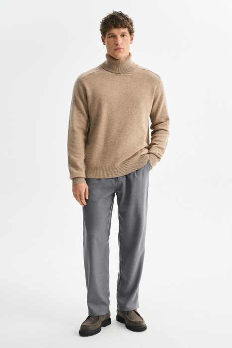 водолазка из шерсти от бренда снежная королева вид слева