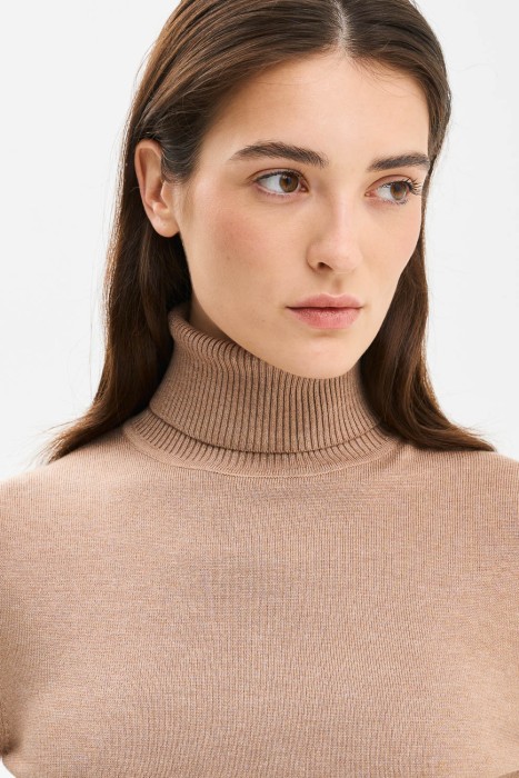 водолазка из россии вид сбоку