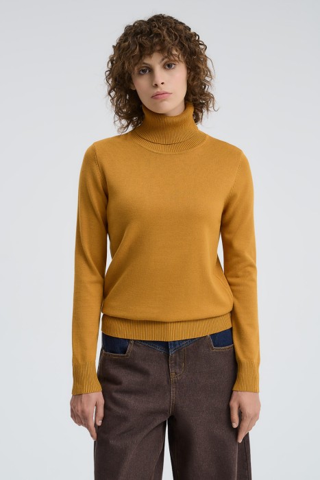 водолазка от бренда снежная королева вид слева