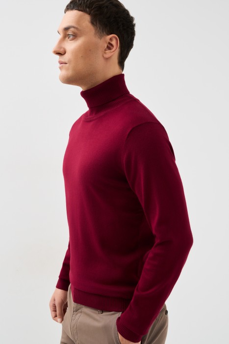 водолазка по цене 1200 руб вид справа