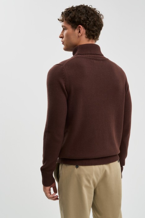 водолазка по цене 1760 руб вид справа