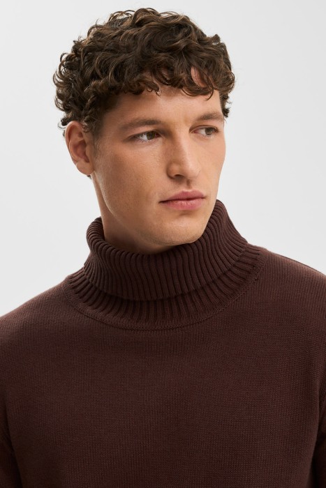 водолазка из россии вид сбоку