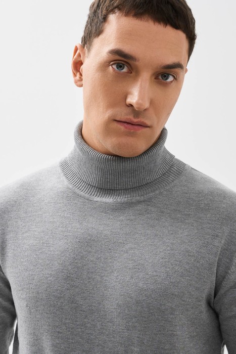 водолазка от бренда снежная королева вид слева