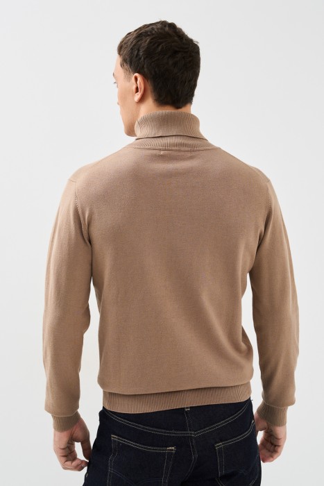 водолазка по цене 1200 руб вид справа