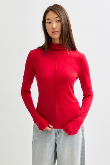 водолазка от бренда снежная королева вид слева