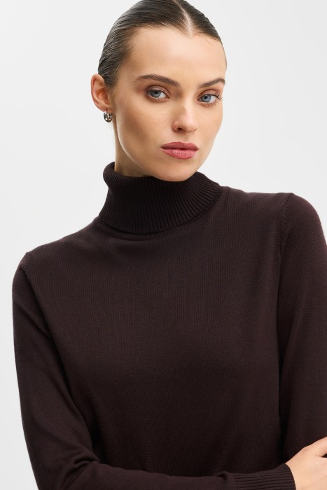 водолазка из россии вид сбоку