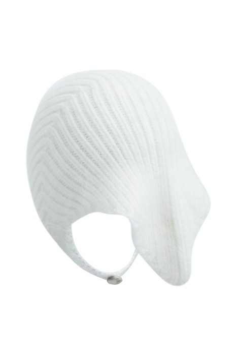 вязаная косынка от бренда снежная королева вид слева