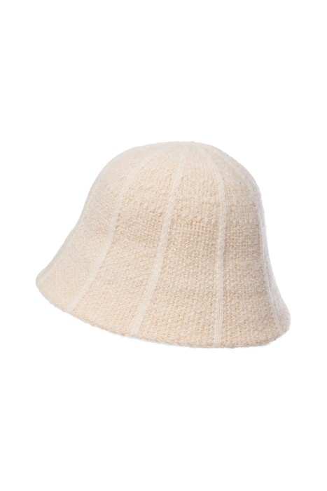 вязаная панама от бренда снежная королева вид слева