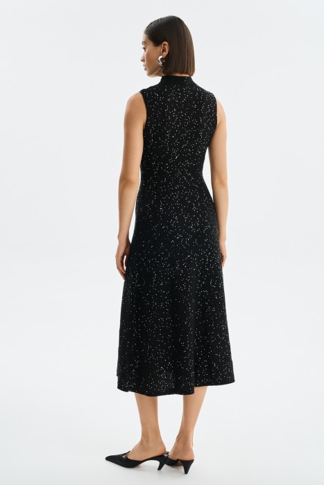 вязаное платье с пайетками по цене 2680 руб вид справа