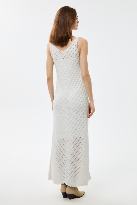 вязаное платье по цене 3550 руб вид справа