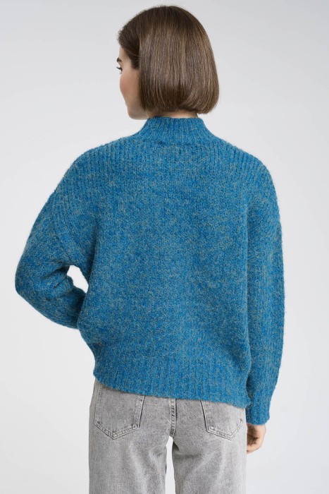 вязаный джемпер по цене 1780 руб вид справа