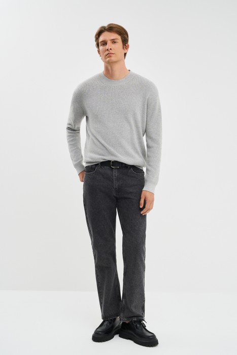 вязаный джемпер от бренда снежная королева вид слева