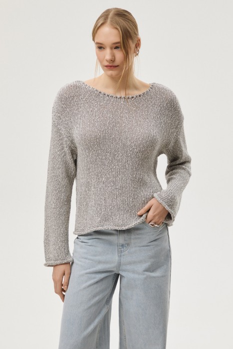 вязаный джемпер от бренда снежная королева вид слева