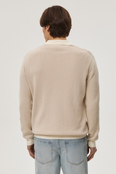 вязаный джемпер по цене 1710 руб вид справа