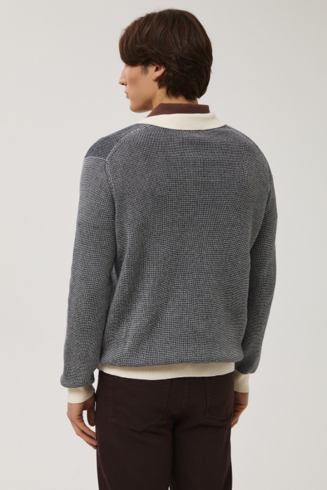 вязаный джемпер по цене 1710 руб вид справа