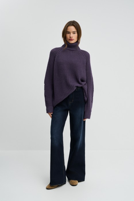 вязаный джемпер от бренда снежная королева вид слева