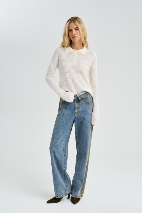 вязаный джемпер от бренда снежная королева вид слева