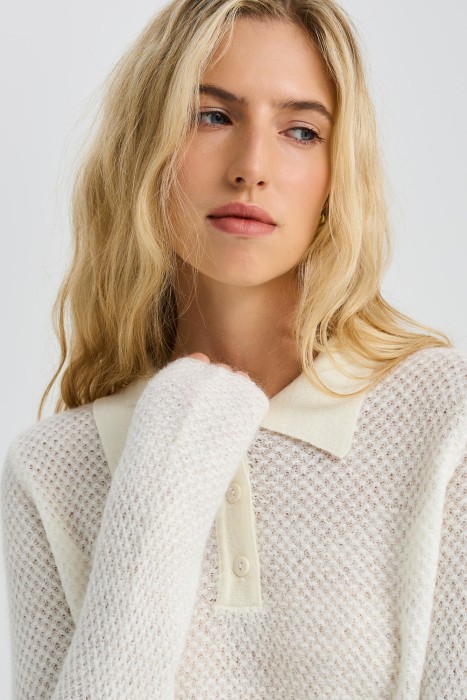 вязаный джемпер из россии вид сбоку