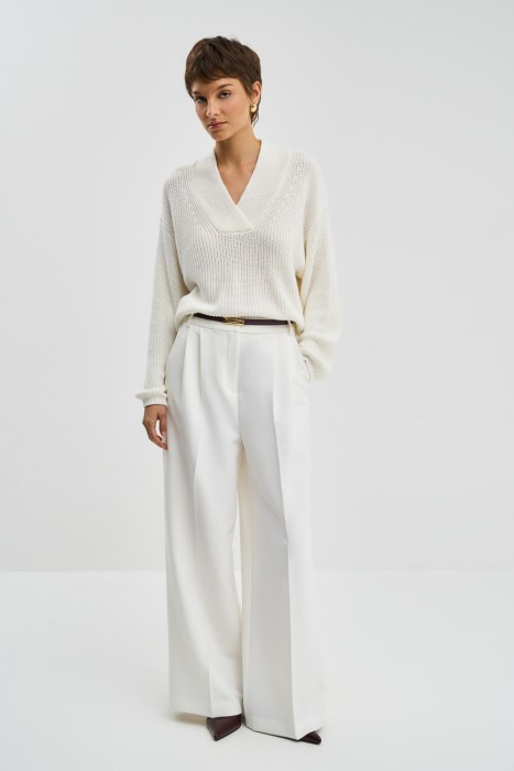 вязаный джемпер от бренда снежная королева вид слева