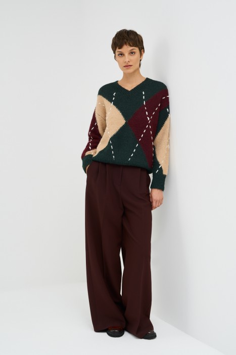 вязаный джемпер от бренда снежная королева вид слева